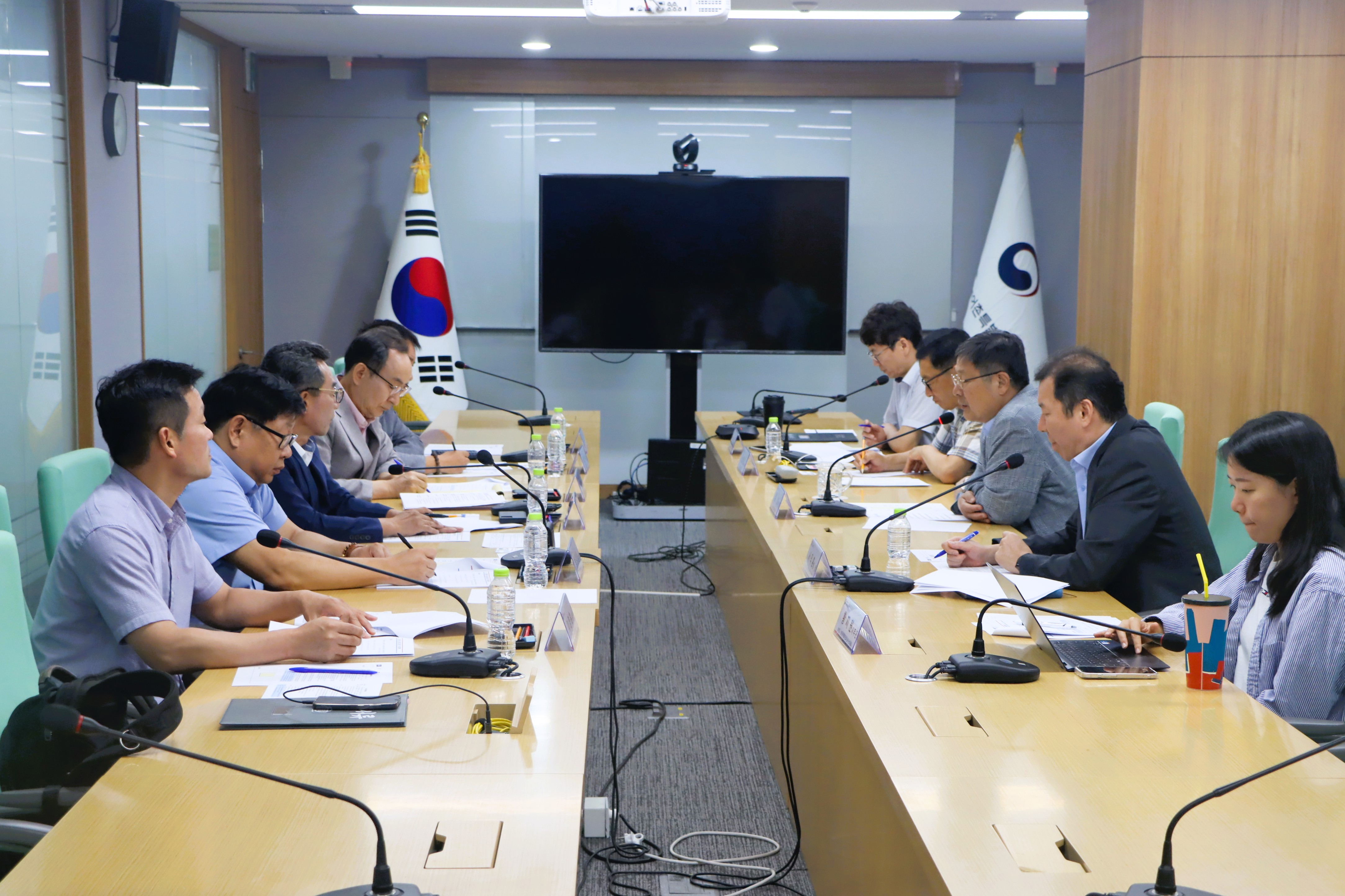 제1차 김산업 발전 TF 회의 이미지1 크게보기