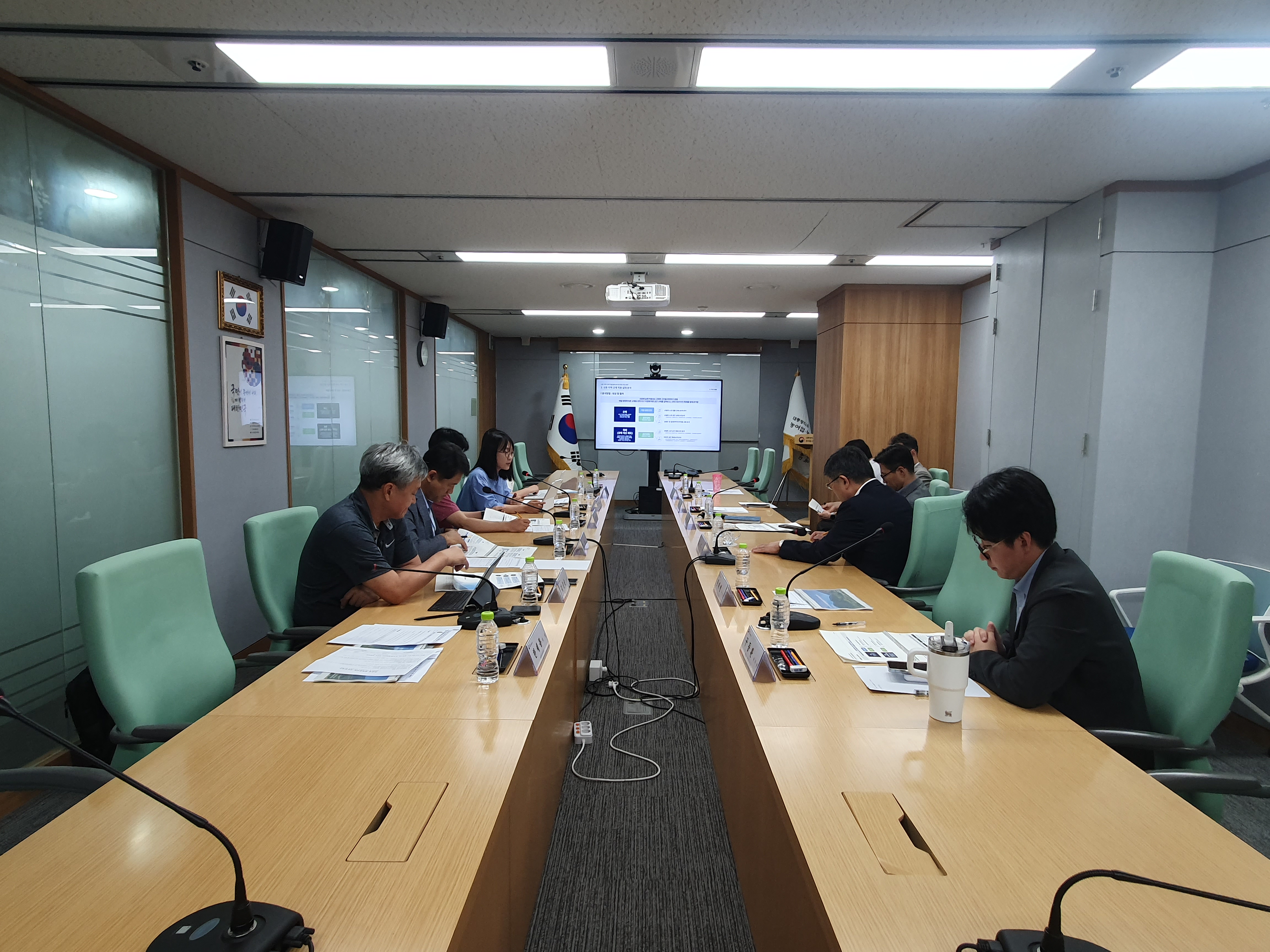 제2차 산촌제도개선 워킹그룹 회의 이미지3 크게보기