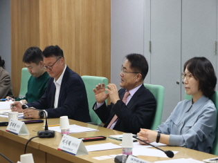 농어업위, 수출 1천억 달러 식품산업 육성 TF 1차 회의 개최 썸네일